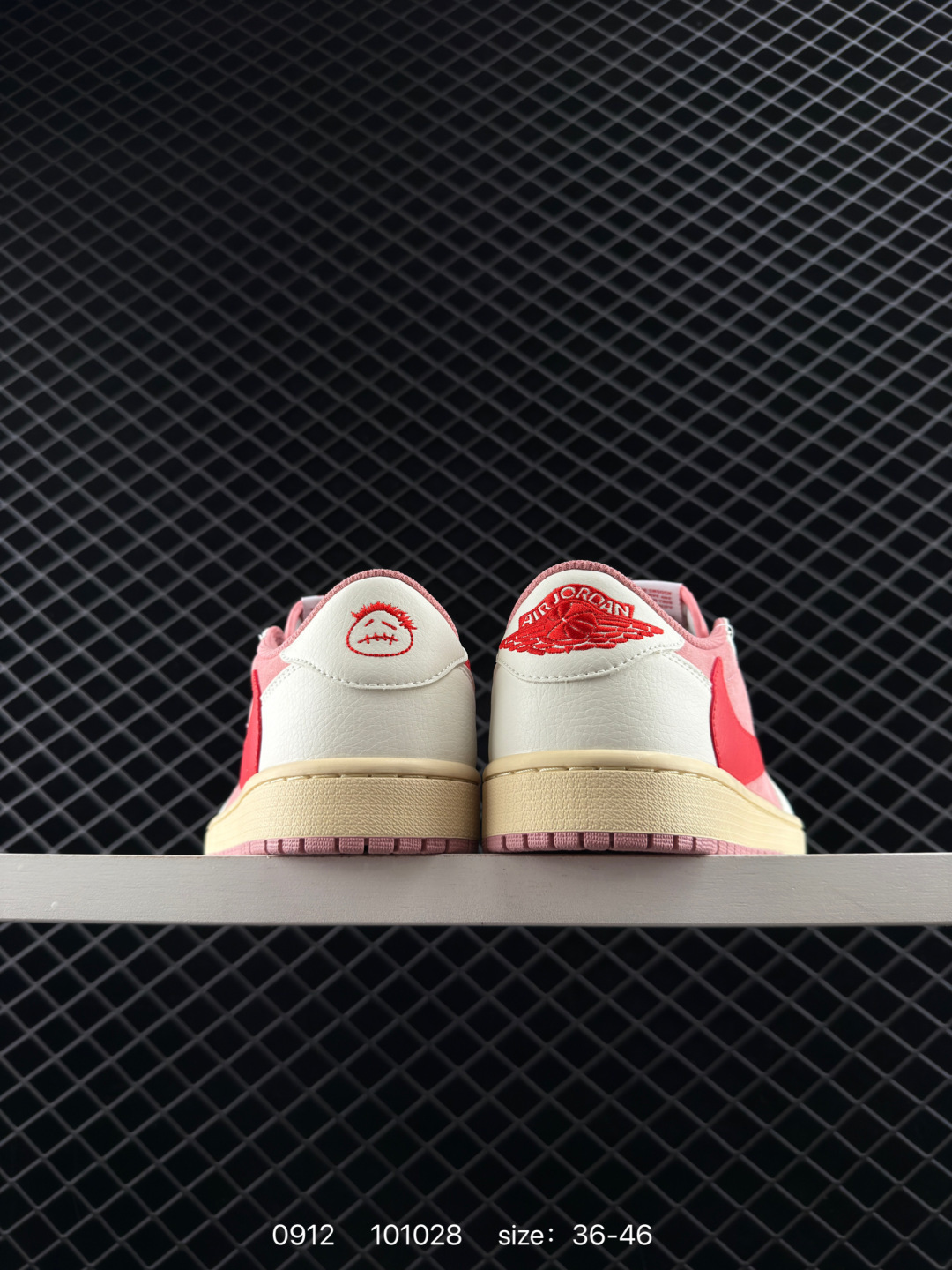 Travis Scott x Air Jordan 1 ” Reverse Mocha “